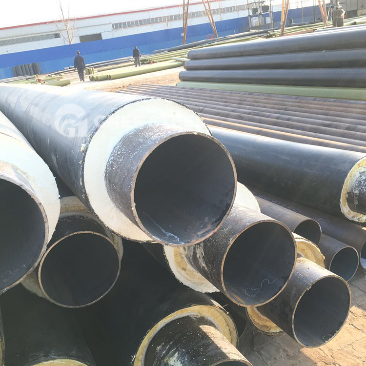 Connection method of directly buried insulated pipes