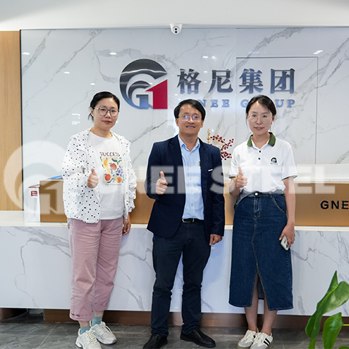 Vietnamese Customers Visit Steel Pipe Foreign Trade Company to Expand New Opportunities of Global Business