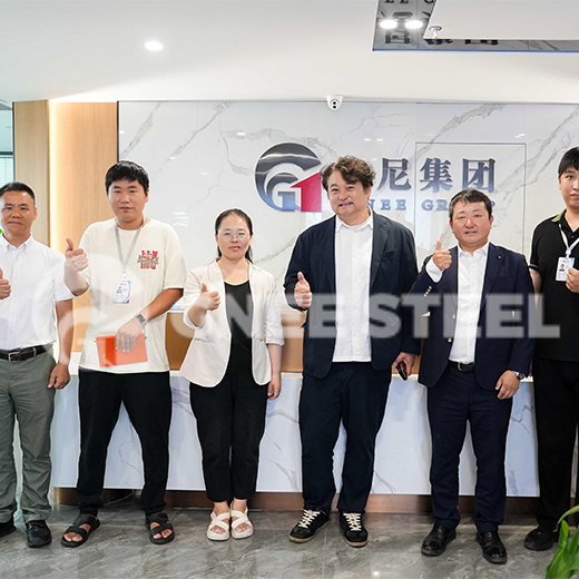 Japanese clients visit GNEE Group to discuss steel pipe cooperation